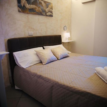 Holiday House Plebiscito Catania Exterior photo